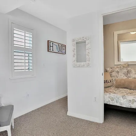 Sol Mate Beach Cottage